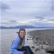 Estudiante de ultimo curso de educación primaria, con mención en pedagogía terapeutica, apta para dar clases a cualquier niñ@